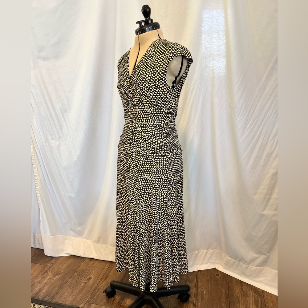 Women’s pullover knit dress